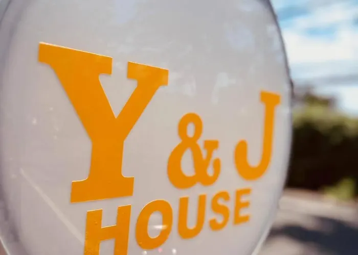 Y&j 3* Seminyak